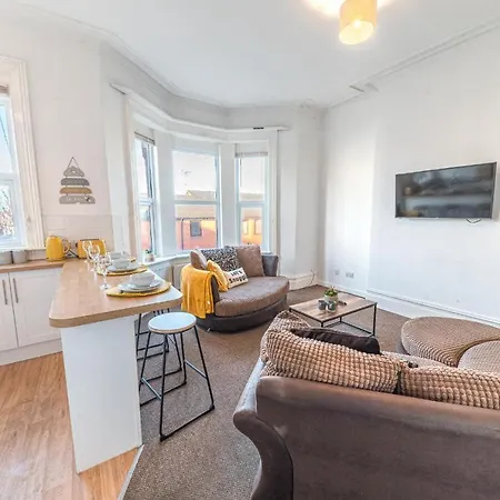 & Cozy 3 Bedroom Flat Appartement Barrow-in-Furness